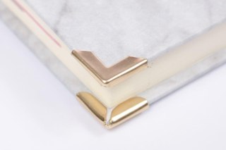 Notes w linie NOTO z gumką L04
