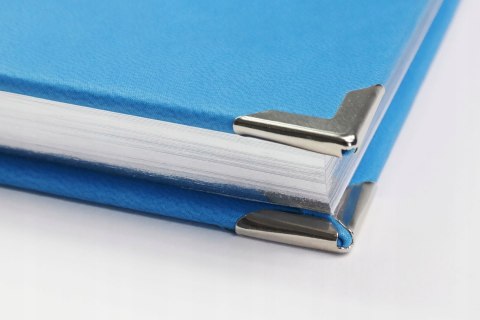 Notes A5 w kratkę z gumka W12