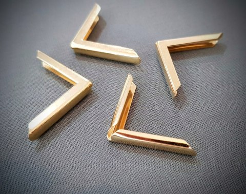 Notes B5 w kropki z gumką T07