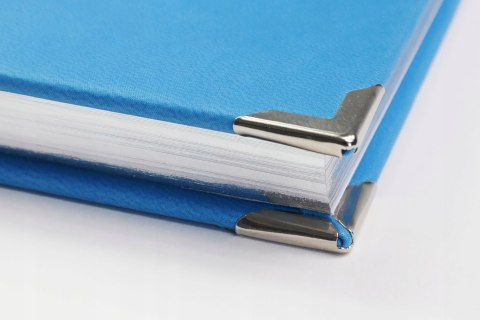 Notes w kratkę A4 z gumką 144 strony R10